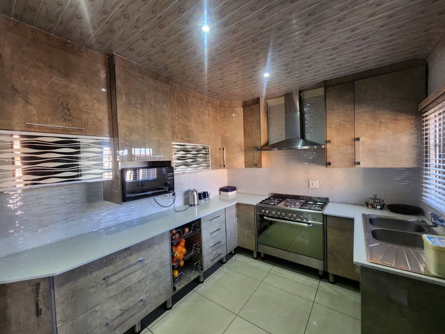 3 Bedroom Property for Sale in Boitekong North West